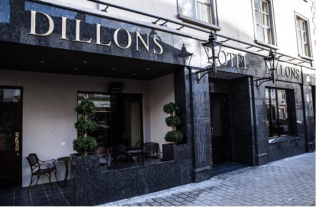 Dillons Hotel 